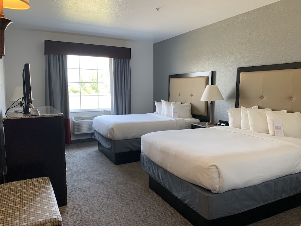 comfort inn and suites gatesville near fort cavazos