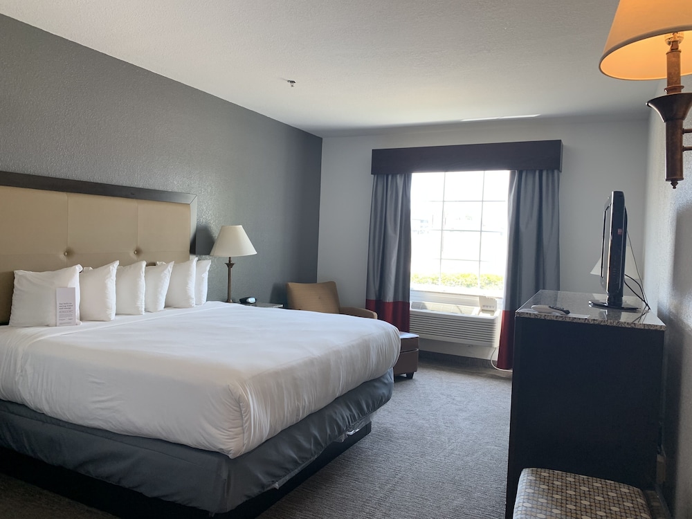 comfort inn and suites gatesville near fort cavazos