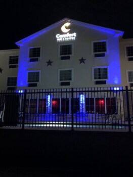comfort inn and suites gatesville near fort cavazos