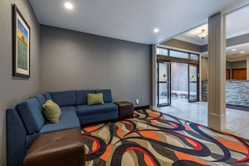 comfort inn and suites gatesville near fort cavazos