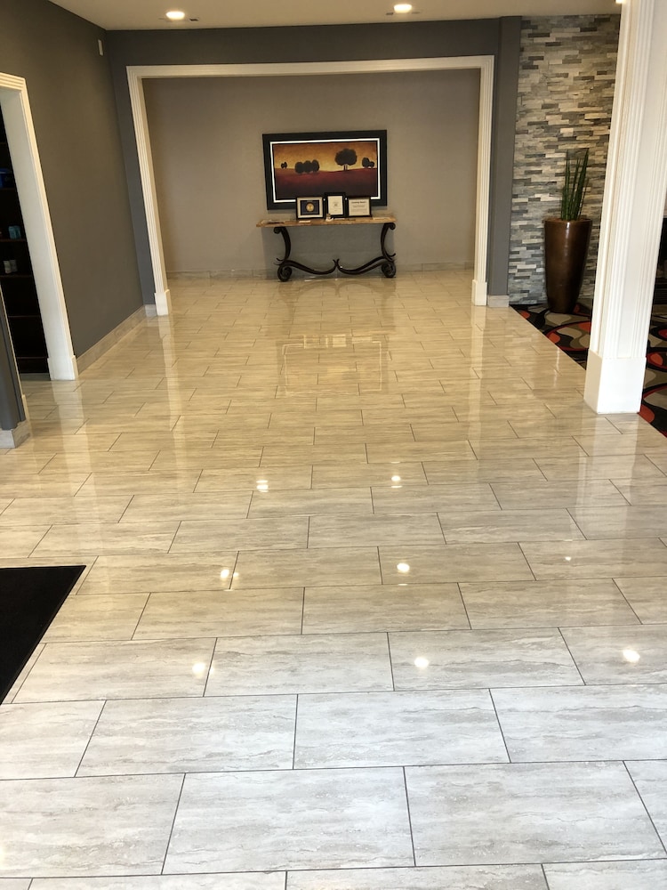 comfort inn and suites gatesville near fort cavazos