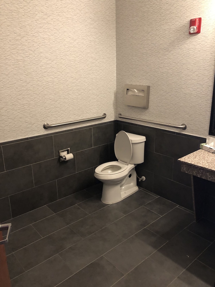 comfort inn and suites gatesville near fort cavazos