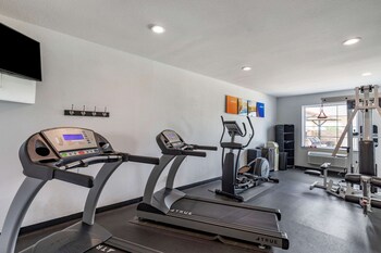 comfort inn and suites gatesville near fort cavazos