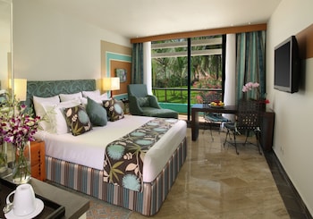 the pyramid cancun all inclusive