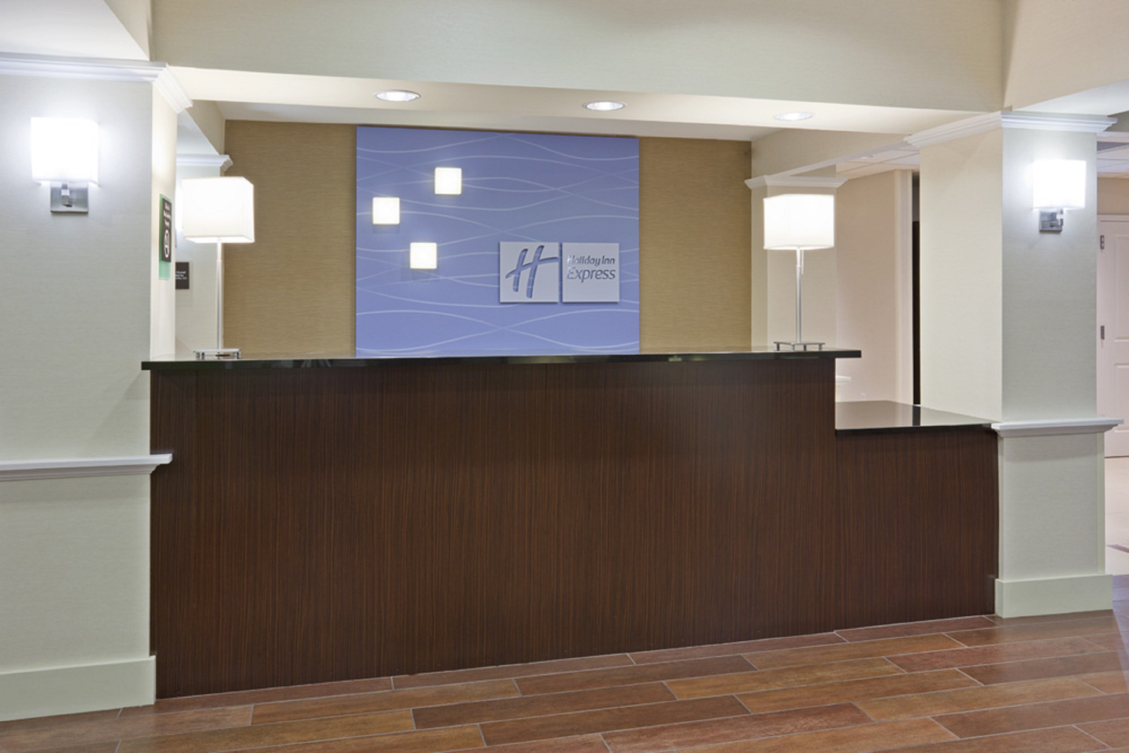 holiday inn express hotel and suites rogers by ihg