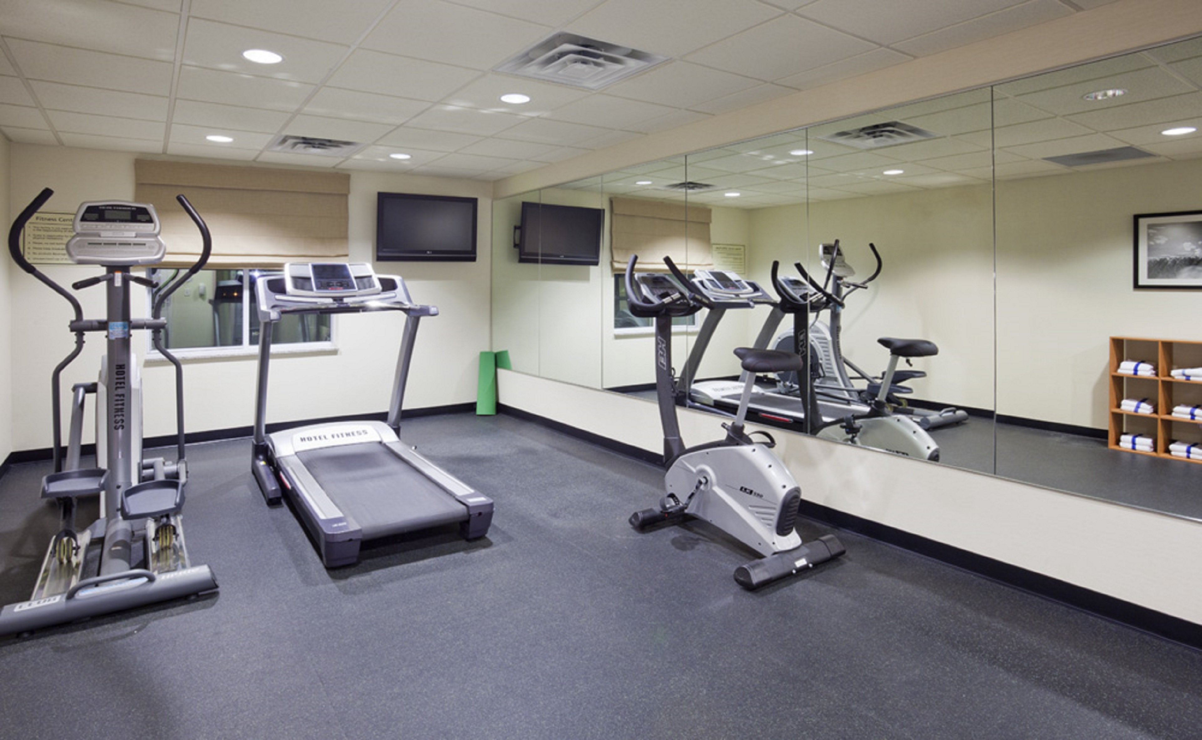 holiday inn express hotel and suites rogers by ihg