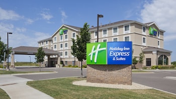 Holiday Inn Express Hotel & Suites Rogers By Ihg,Rogers>>Minneapolis - St. Paul,3 star