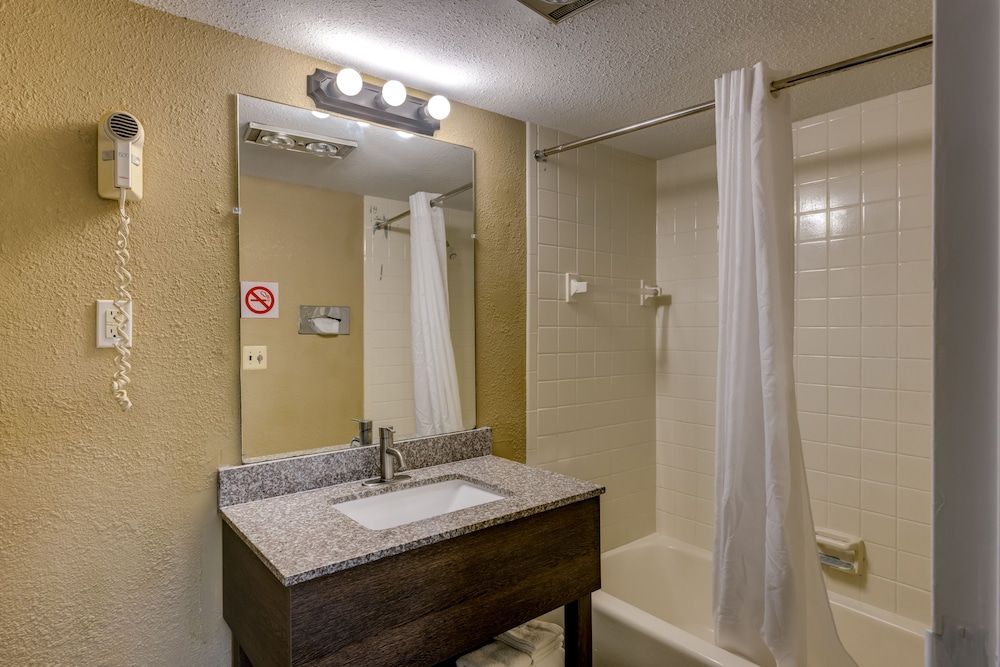 quality inn detroit downtown