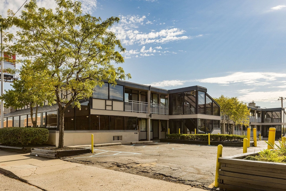 quality inn detroit downtown