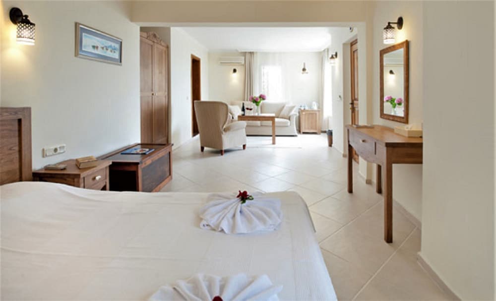 ece hotel sovalye island