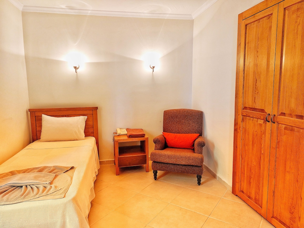 ece hotel sovalye island