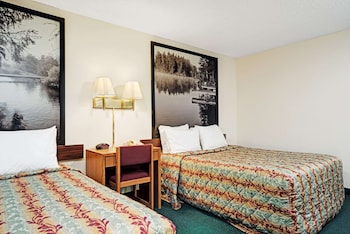 super 8 by wyndham rogers minnesota