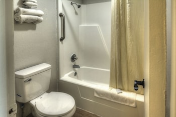 volunteer inn at church hill