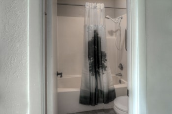 volunteer inn at church hill