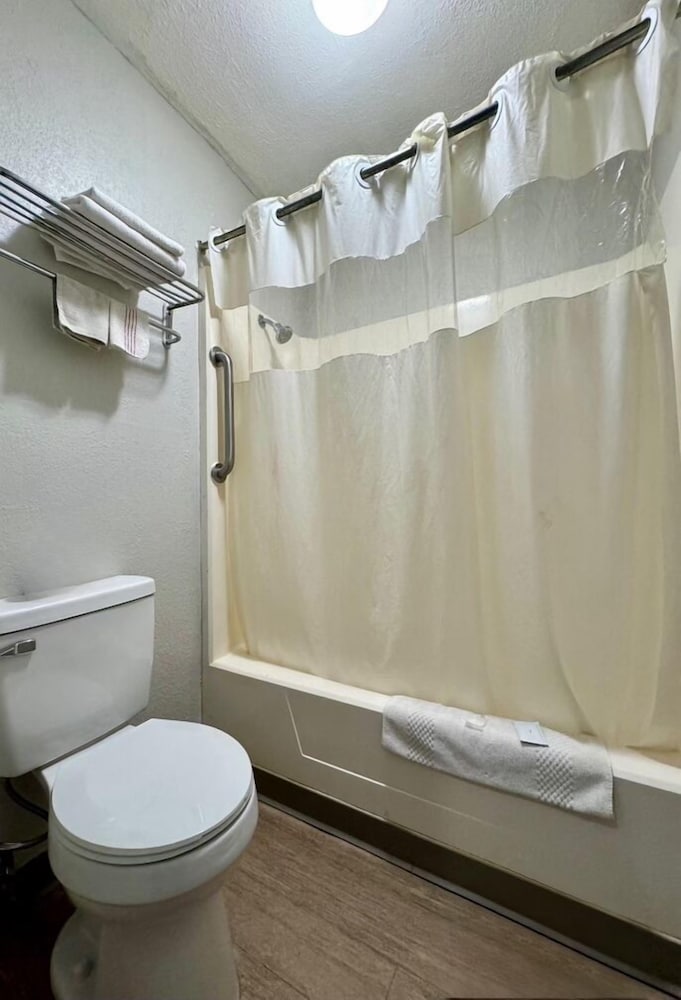 volunteer inn at church hill