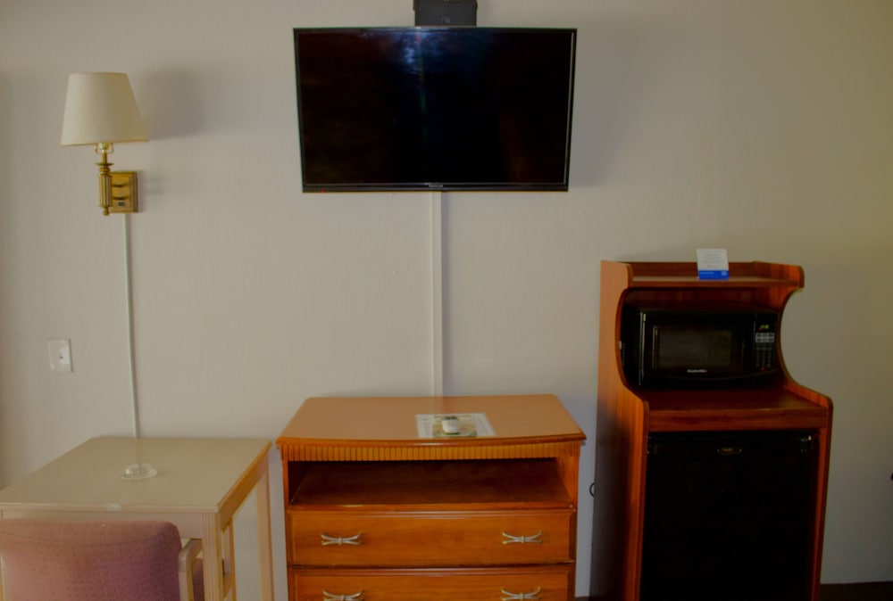 volunteer inn at church hill