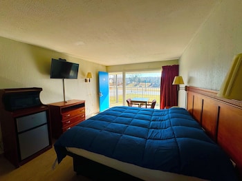 volunteer inn at church hill