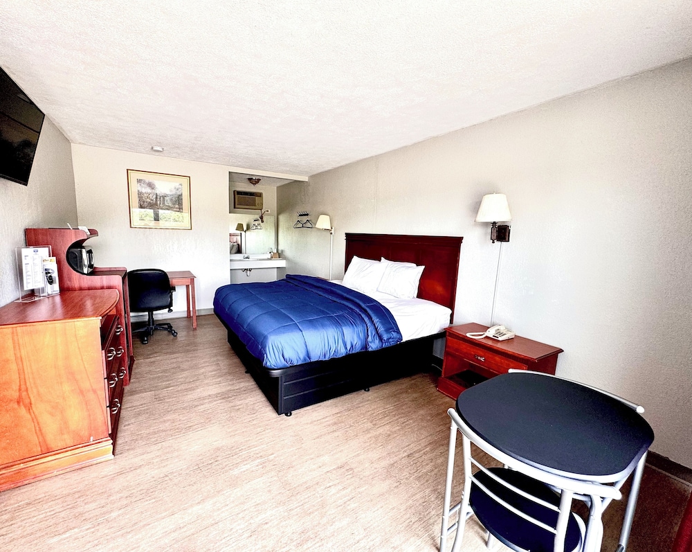 volunteer inn at church hill