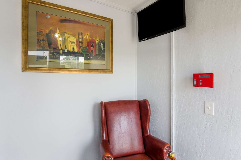 volunteer inn at church hill