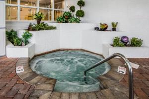 the inn at apple valley ascend hotel collection