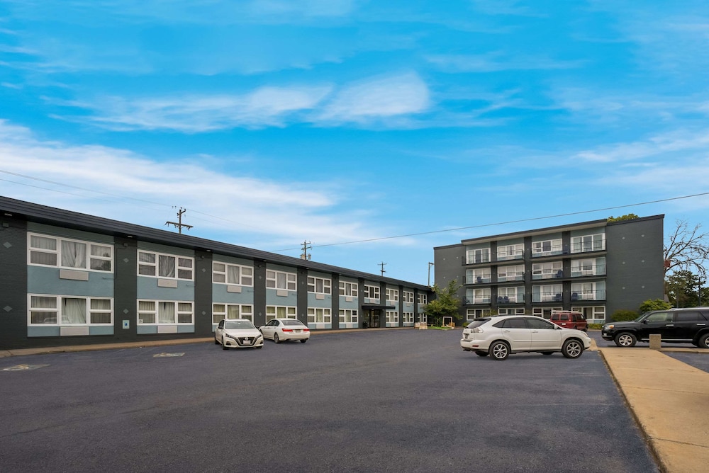 clarion pointe rhinelander downtown