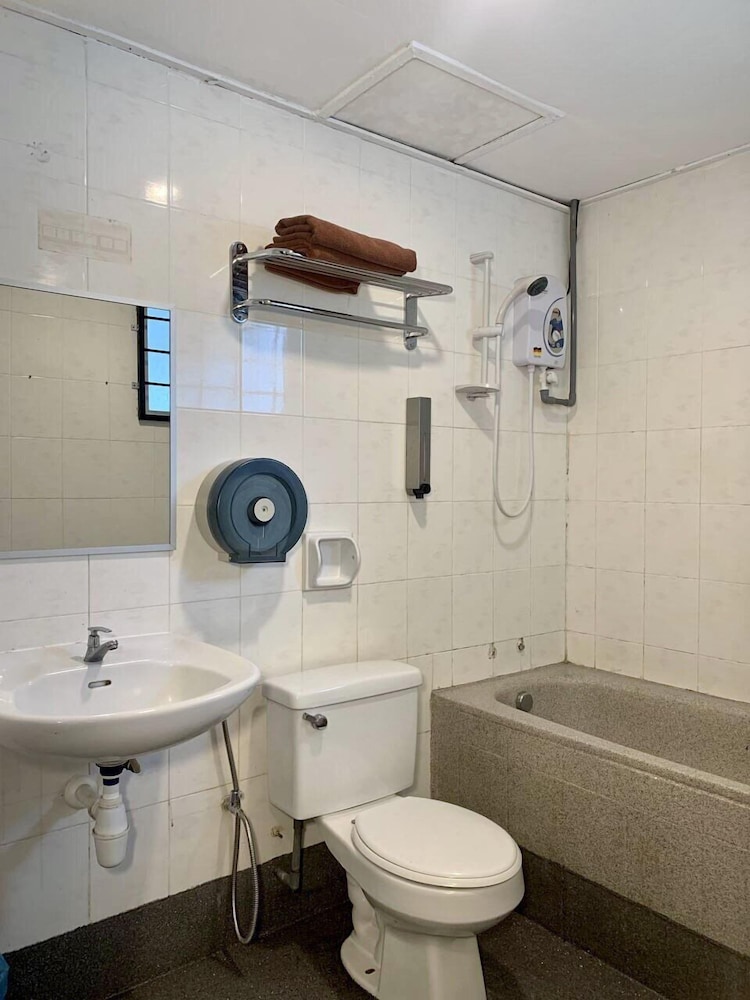 perdana serviced apartment and resorts