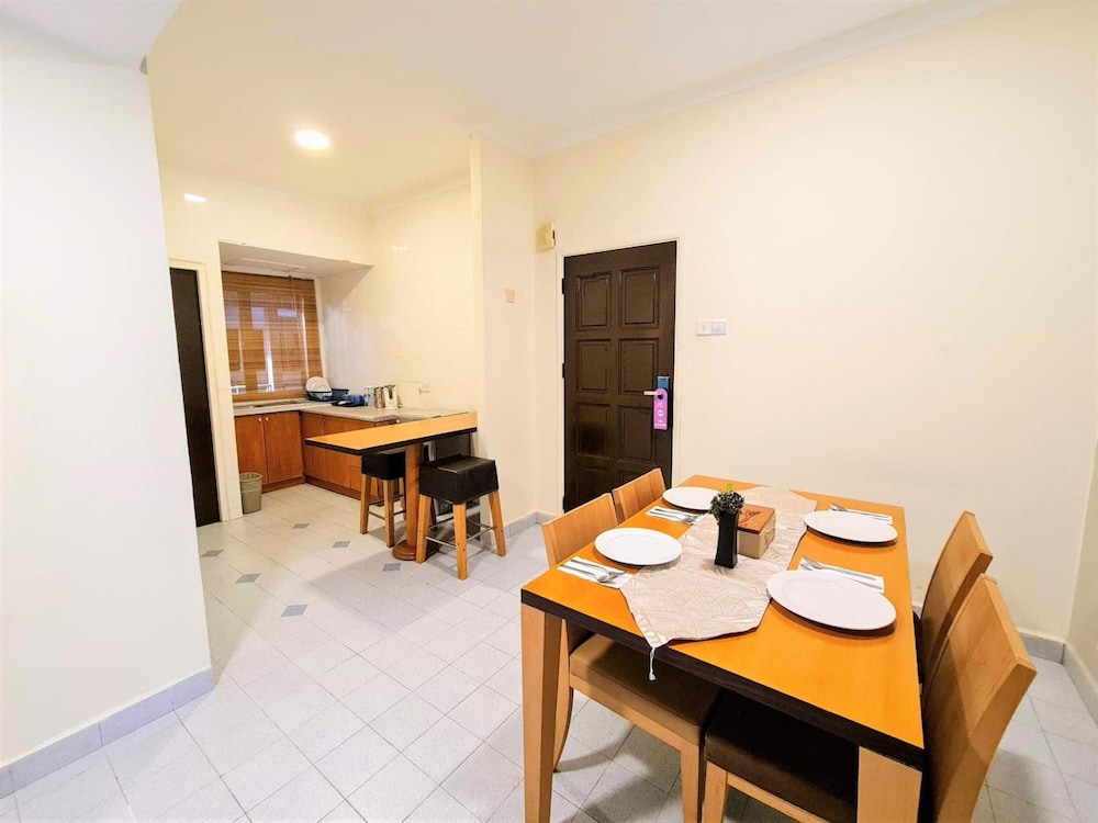 perdana serviced apartment and resorts