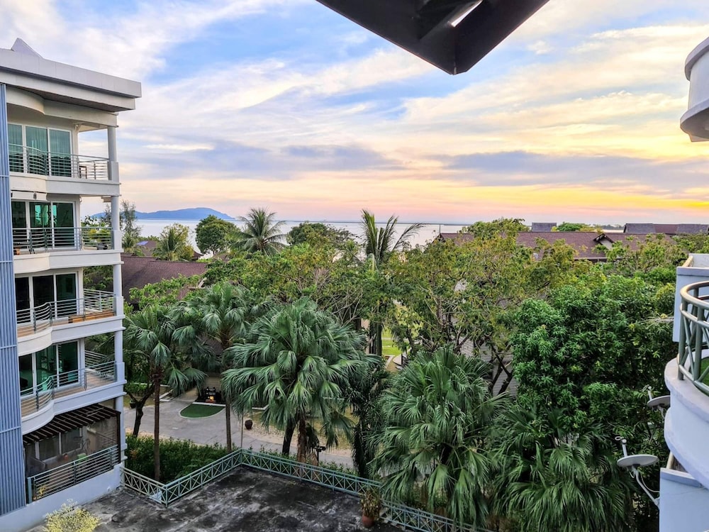 perdana serviced apartment and resorts