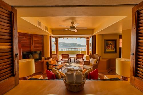 hilton grand vacations club zihuatanejo