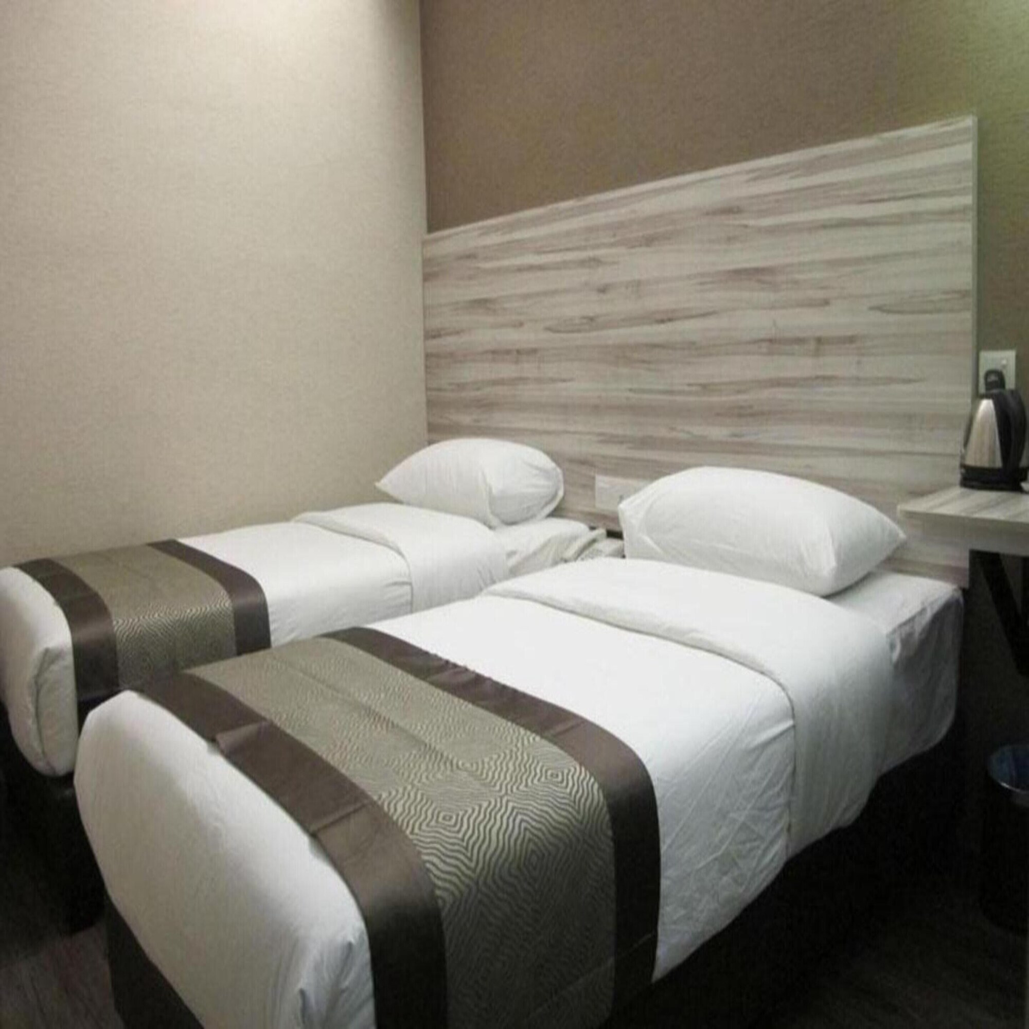 hotel austin paradise pulai utama