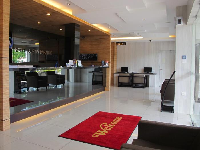hotel austin paradise pulai utama