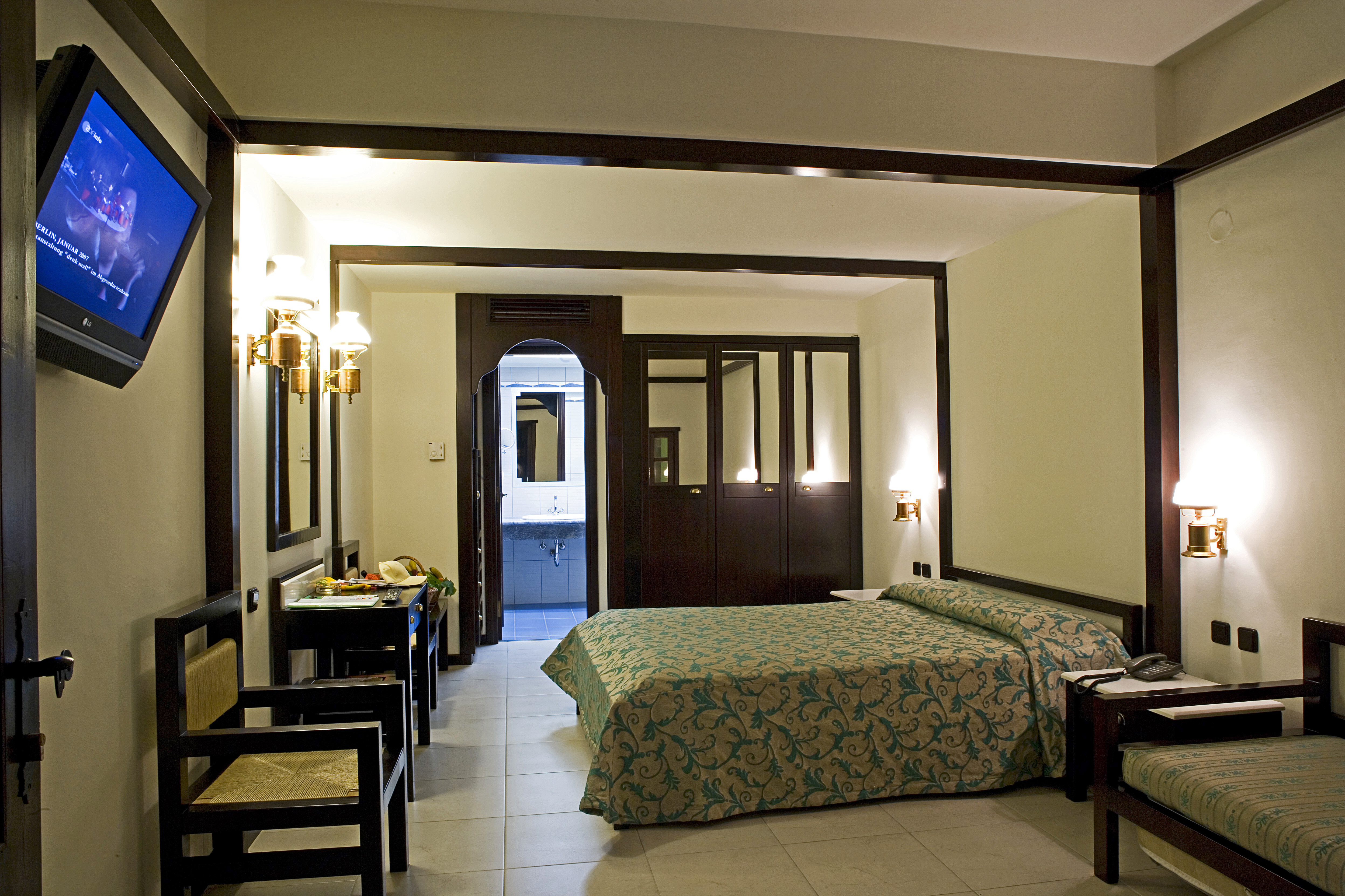 simantro resort