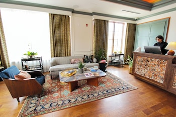 The Oliver Hotel, Oxford,425 S Lamar Blvd,4 star