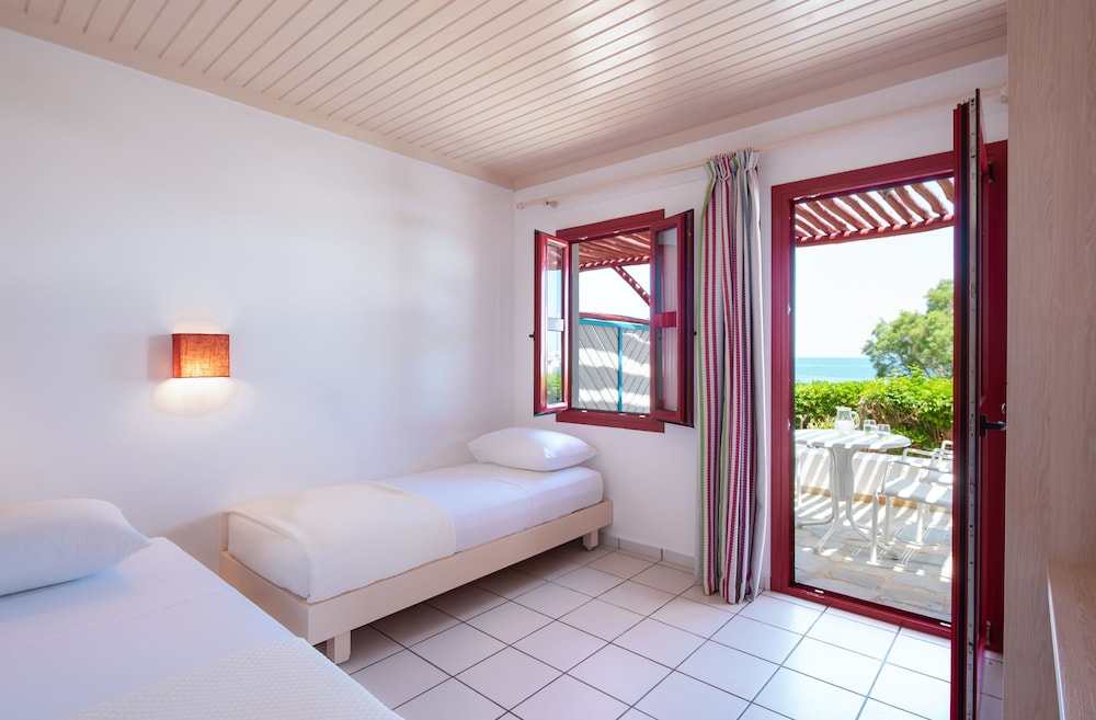 mitsis cretan village