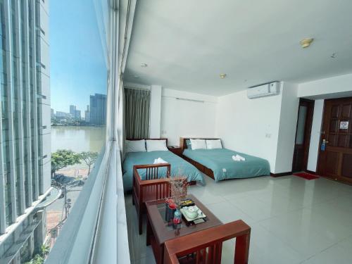 onestar riverside da nang