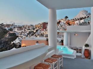 trieris villa and suites