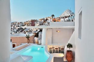 trieris villa and suites