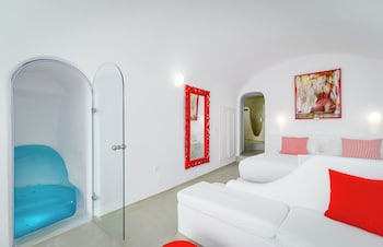 trieris villa and suites