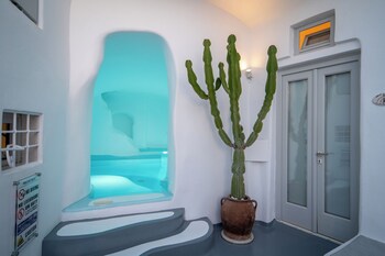 trieris villa and suites