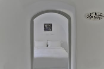 trieris villa and suites