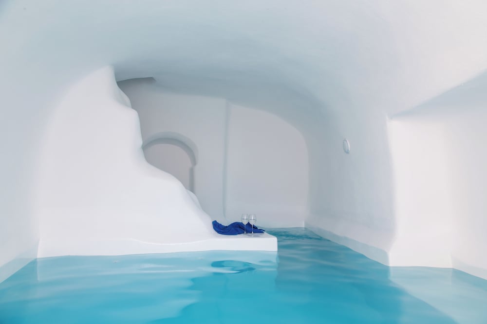 trieris villa and suites