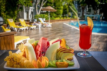 flora hotel bodrum