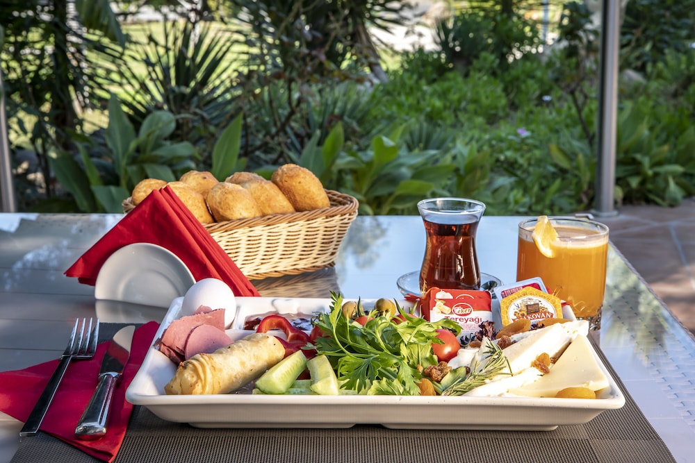 flora hotel bodrum