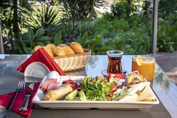 flora hotel bodrum