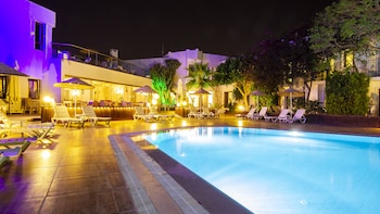 flora hotel bodrum