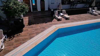 flora hotel bodrum