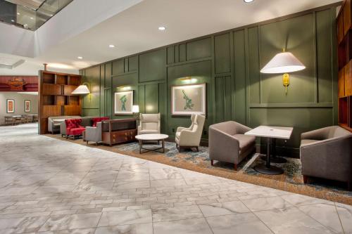 doubletree by hilton lansing