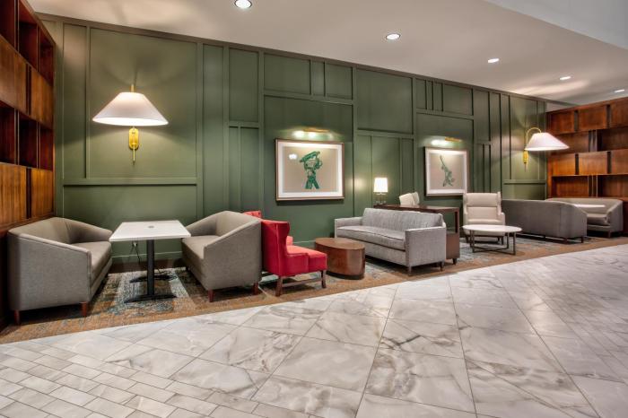 doubletree by hilton lansing