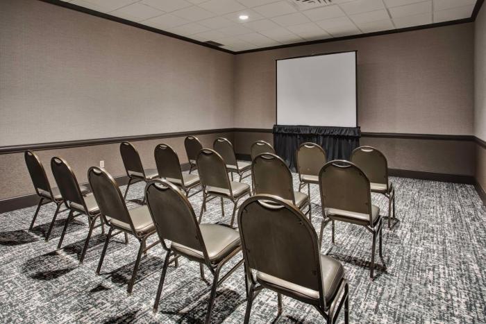 doubletree by hilton lansing