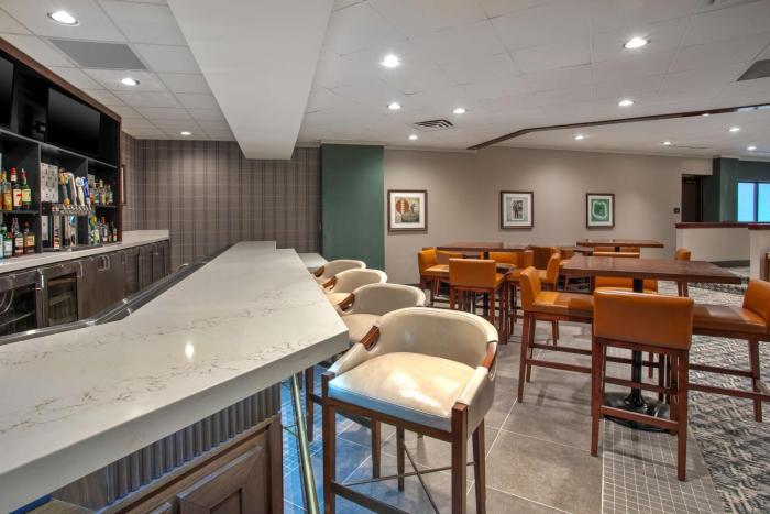 doubletree by hilton lansing
